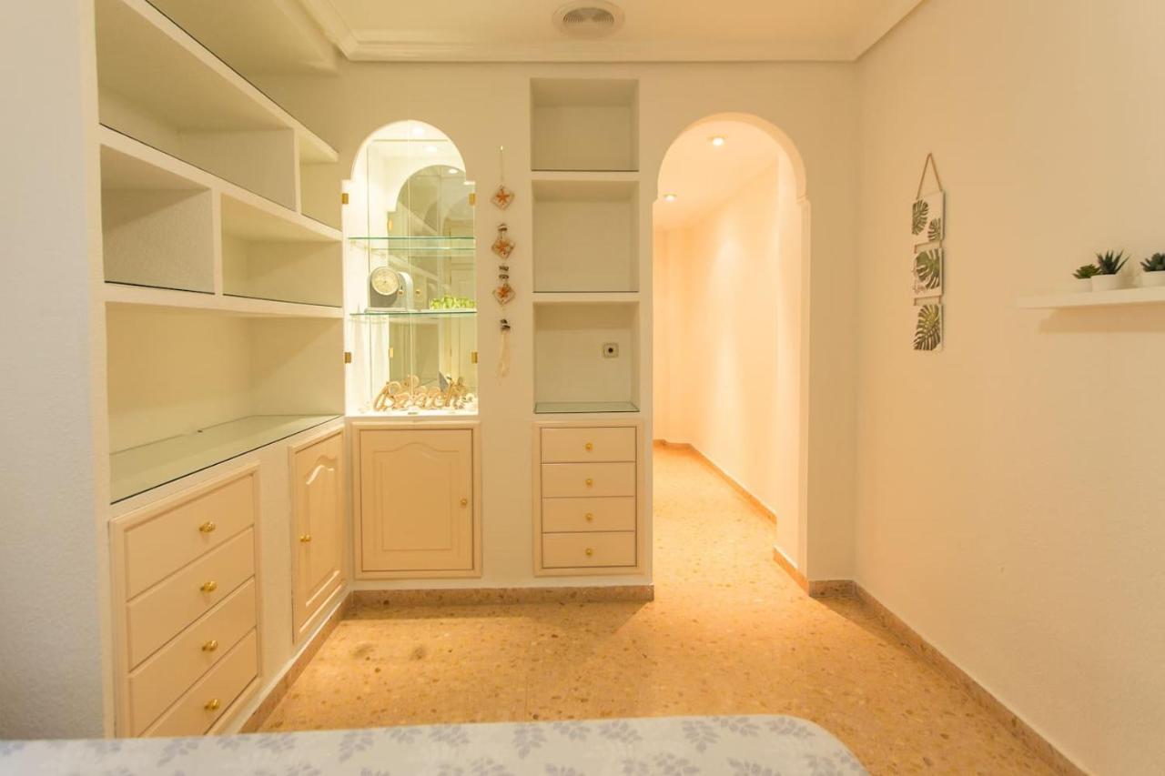Nice Apartment Close To Mercado Central Alicante Eksteriør bilde