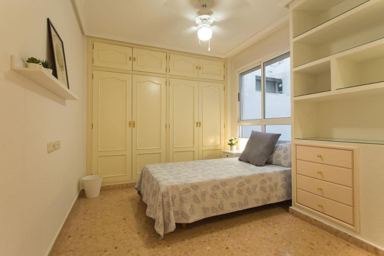 Nice Apartment Close To Mercado Central Alicante Eksteriør bilde