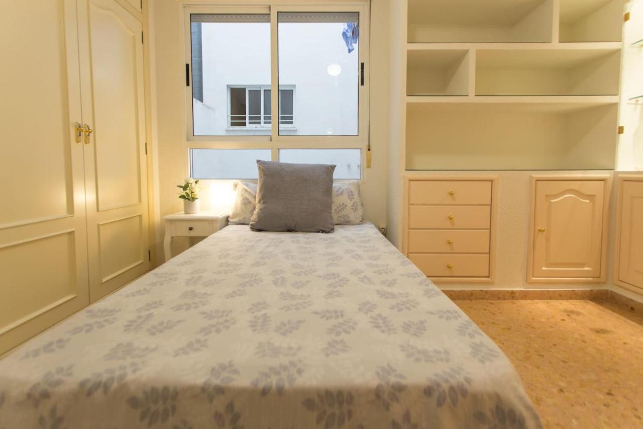 Nice Apartment Close To Mercado Central Alicante Eksteriør bilde